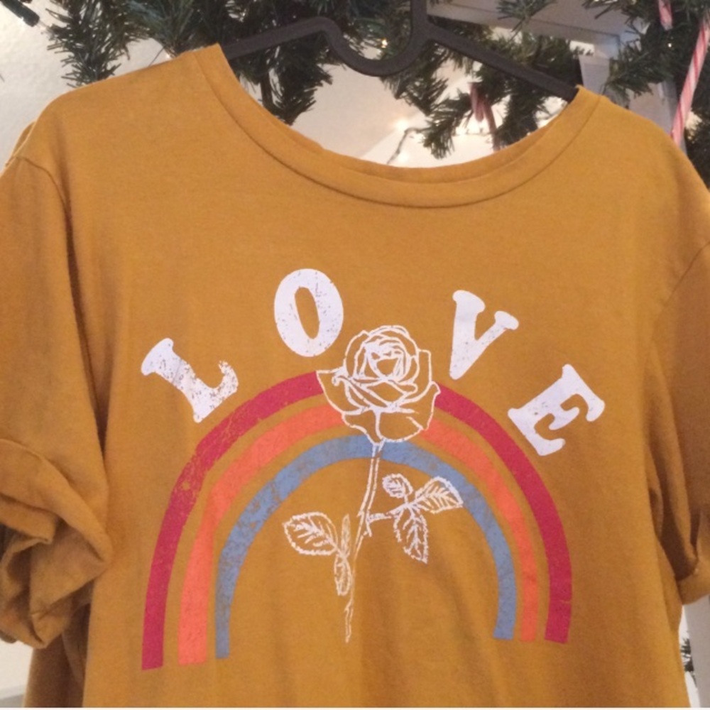 “darling blue” vintage yellow T-shirt!